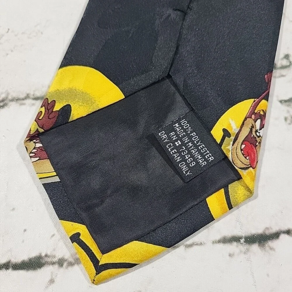 Vintage 1996 Looney Tunes Mania Tasmanian Devil Smiley Face Tie‎